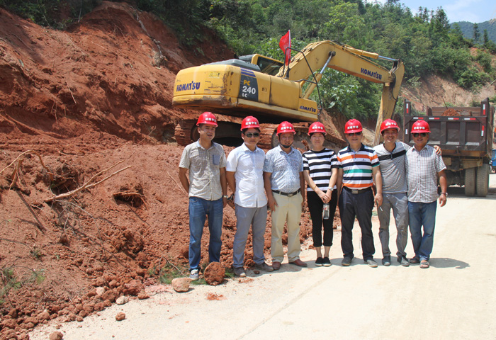 热烈祝贺炎陵县S347石潮至垄下公路改建工程项目路基工程开工
