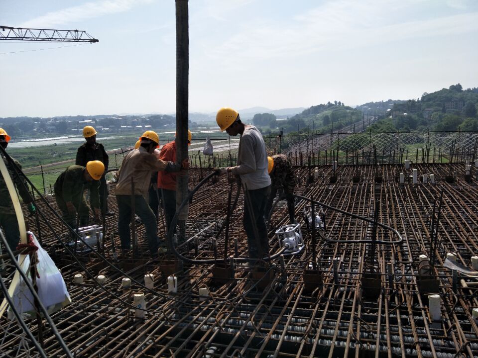 质效双提 实干筑业